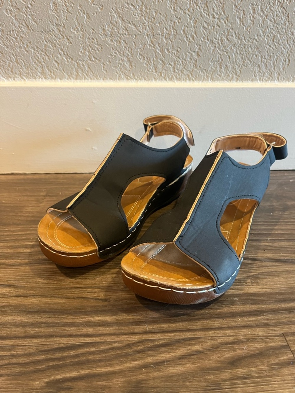 Wedge Sandals — Black Open-Toe Comfort Wedges